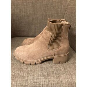 Steve Madden JHutch Girls Taupe Boots Size 1 MSRP $69
